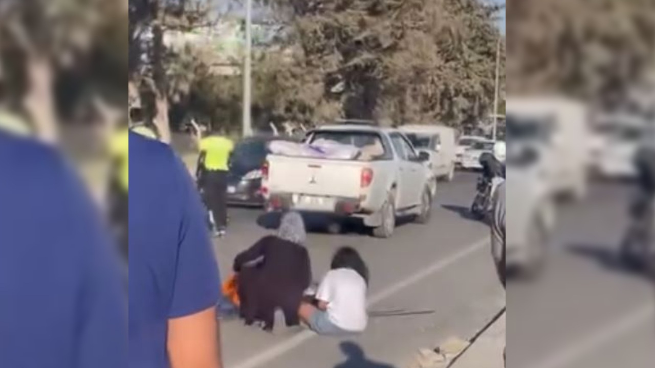 Hatayda aci kaza topunun pesinden kosan 11 yasindaki umut hayatini kaybetti AZaUF9PY